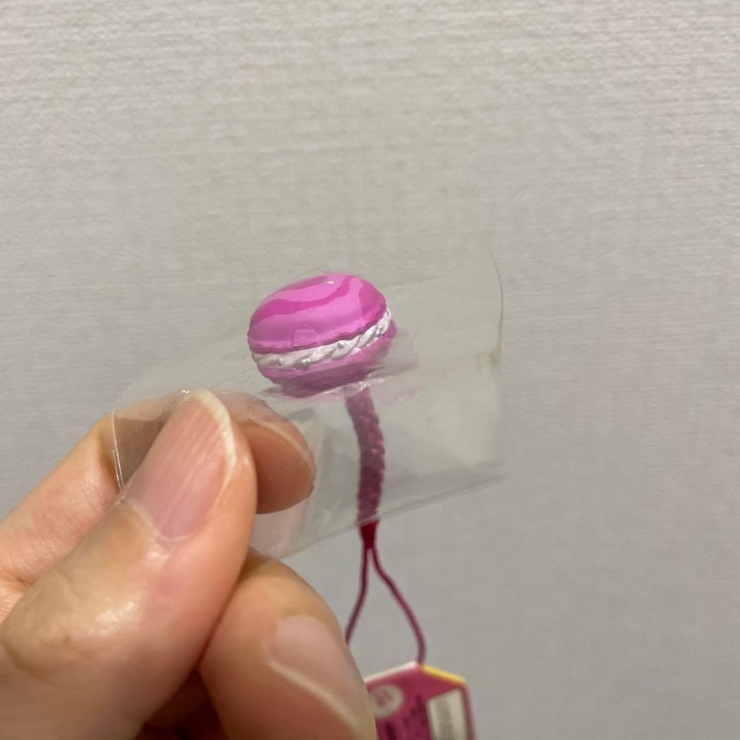 【激レア】ハローキティ　ストラップ　スイーツ　マカロン　ピンク　新品未使用