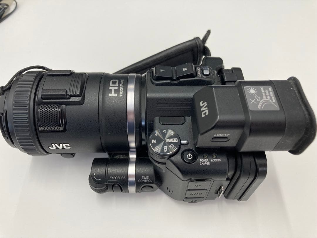 JVC HDビデオカメラ GC-P100-B 充電器付き