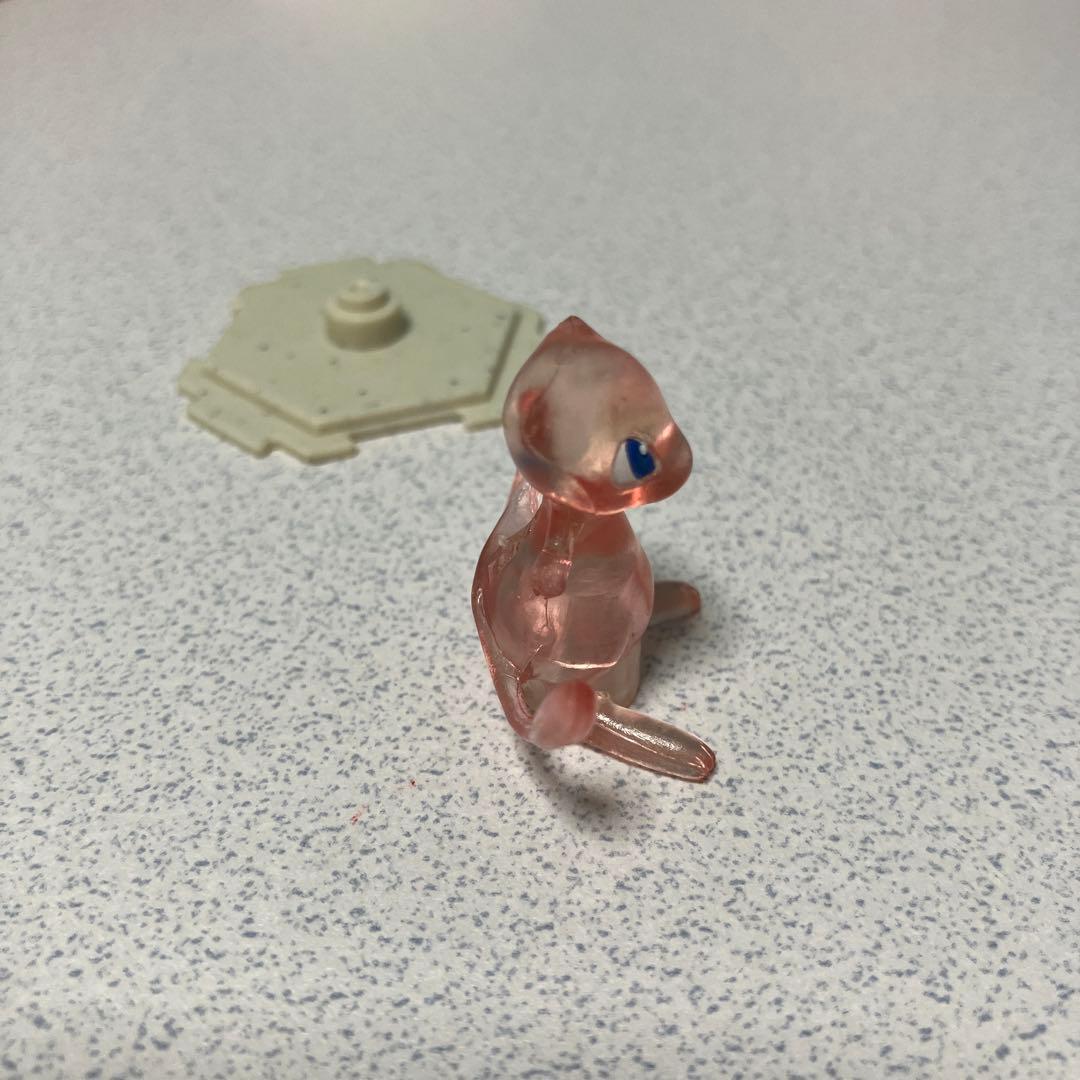 激レア　絶版初期ポケモン ガチャガチャ ミュウ