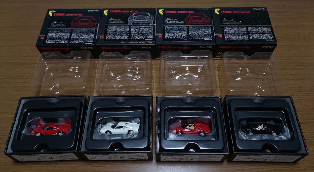 トミカリミテッドヴィンテージ 1/64 TLV ディーノ246GT