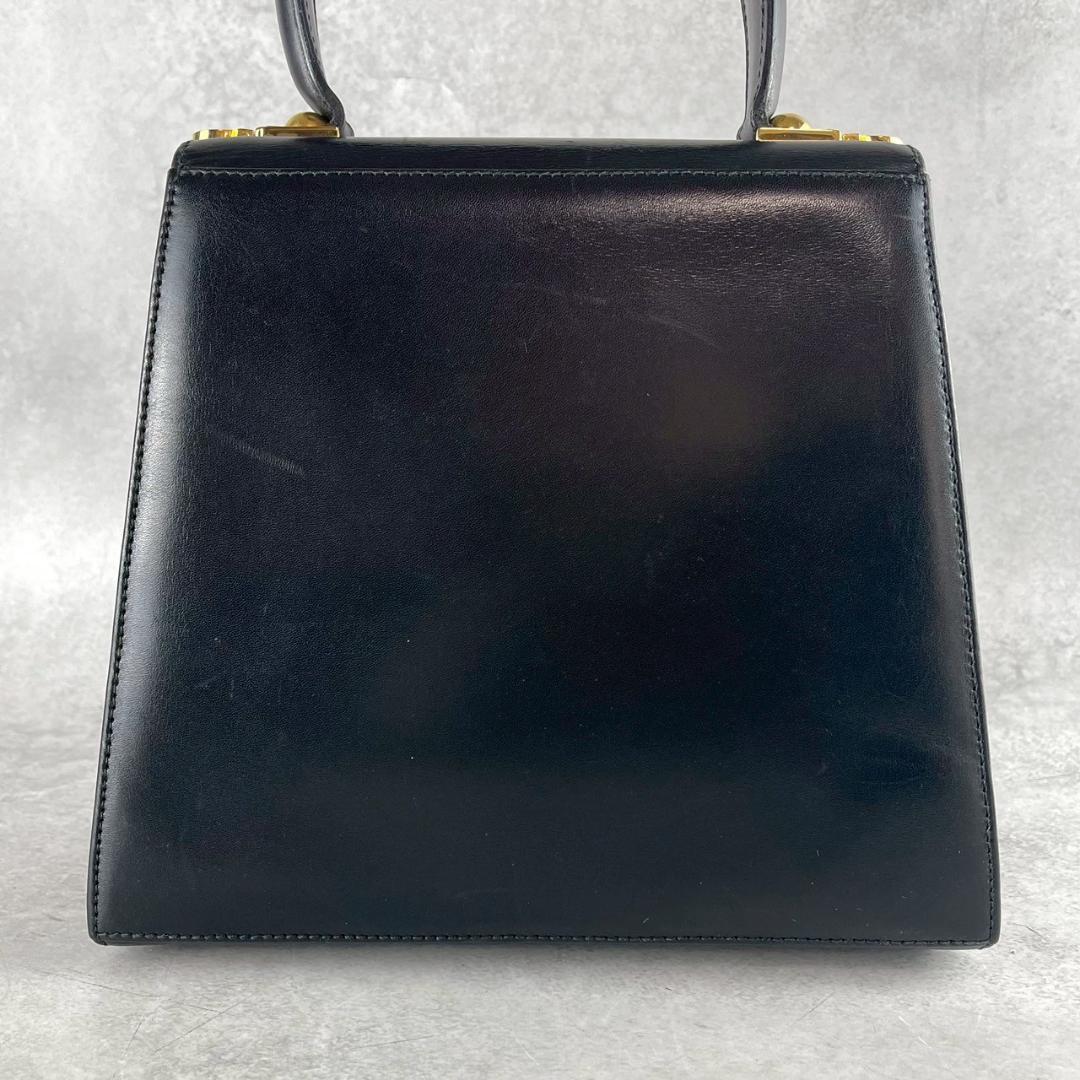 美品✨サルヴァトーレ フェラガモ ガンチーニ レザー ハンドバッグ ブラック 黒