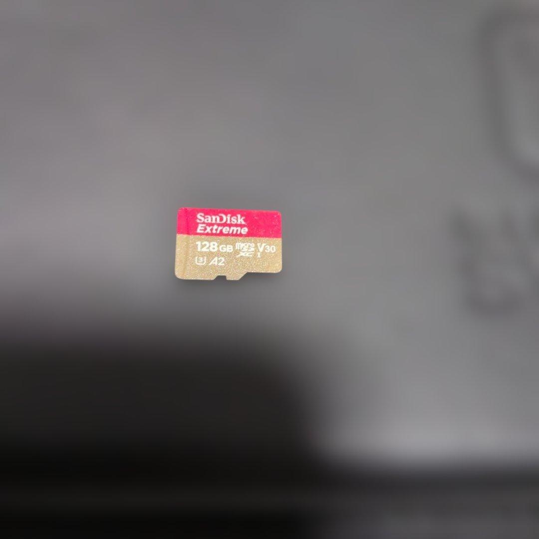 ま*り様 【美品】 Switch本体　プロコン　ケース　SDカード付き