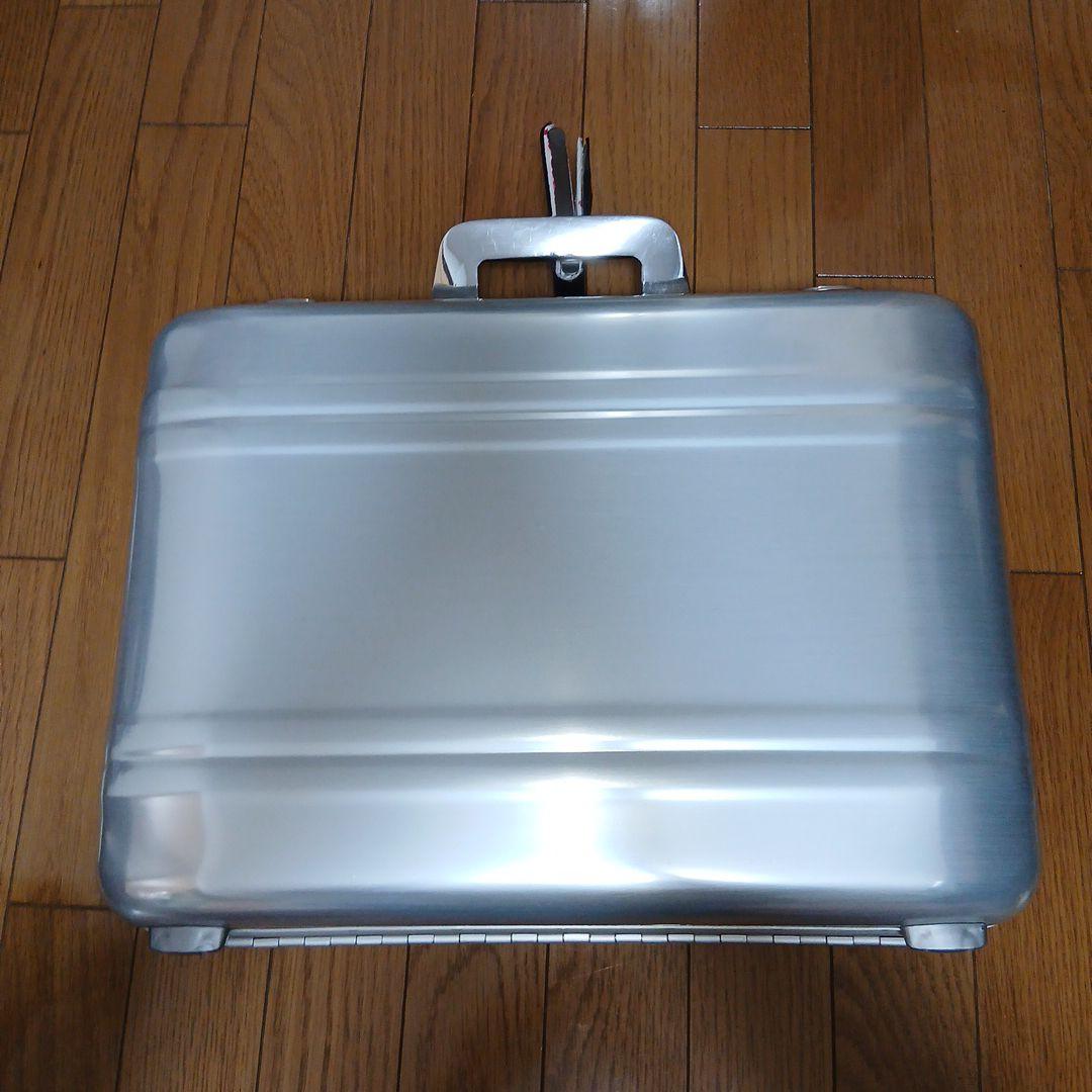 極上！超希少ZERO HALLIBURTON ゼロハリバートン Q4-PS