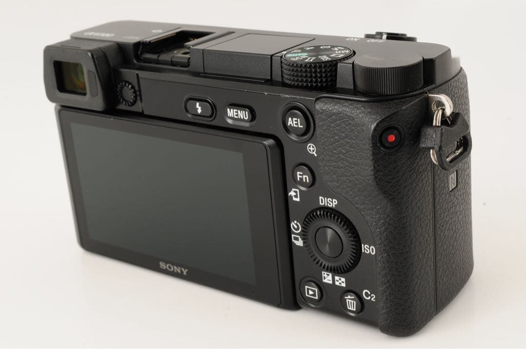 美品 ◇シャッター数:8,536回◇ SONY α6100 16-50mm 美品 ◇シャッター