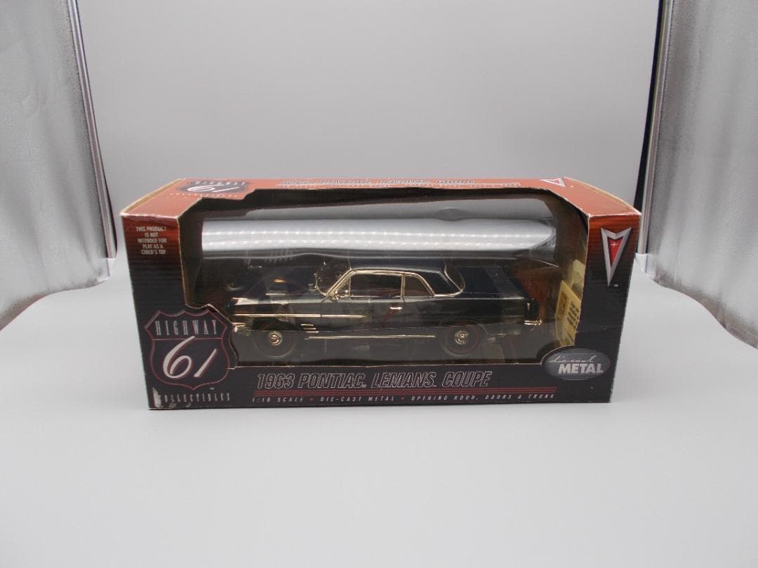 1963 Pontiac Lemans Coupe 1/18