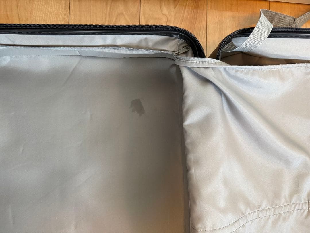 カンフーさま専用 廃盤品☆無印良品 キャリーケース 黒 4輪 63L