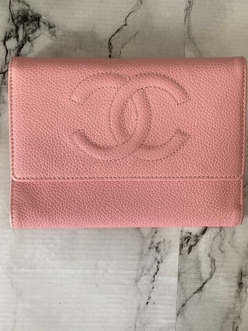 CHANEL シャネル 三つ折り 財布 ピンク レザー キャビアスキン - メルカリ