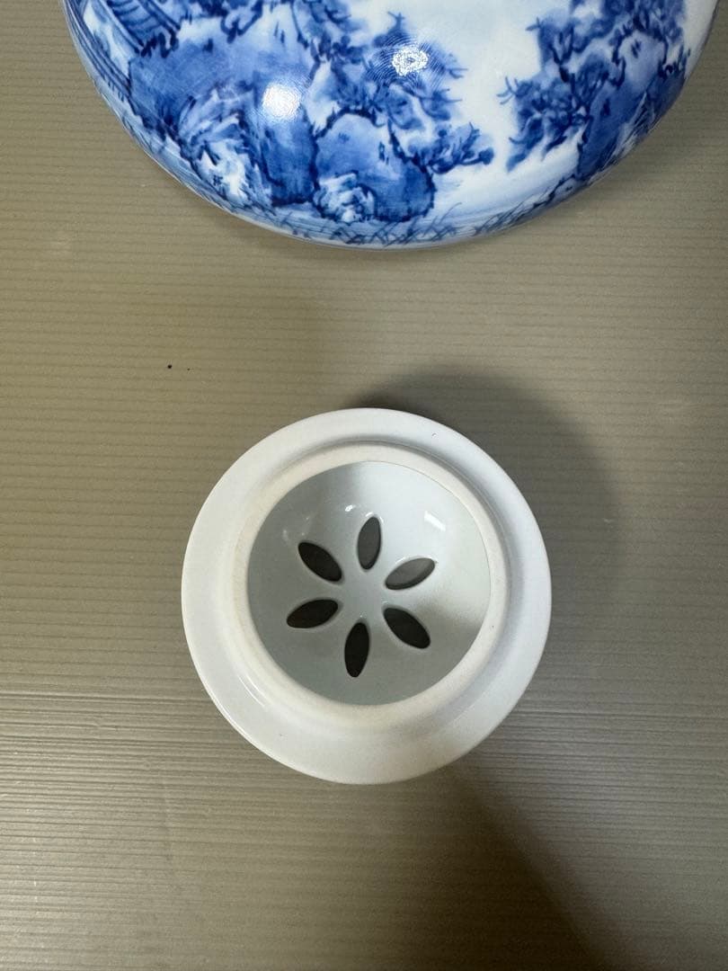 2284 有田焼染付山水香炉