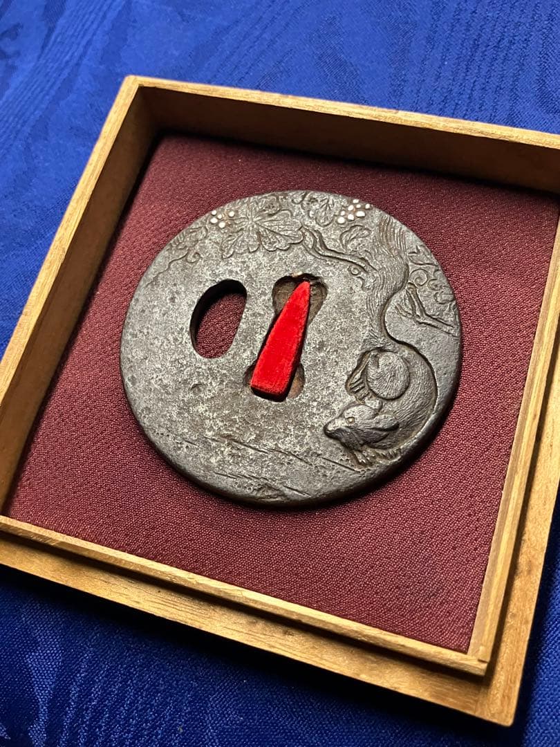 鍔　日本刀　鉄鍔　時代物　銀象嵌