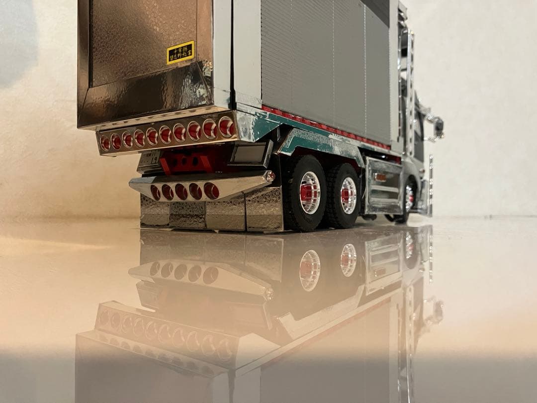 スーパーグレート、デコトラダンプ、1/32スケール完成品