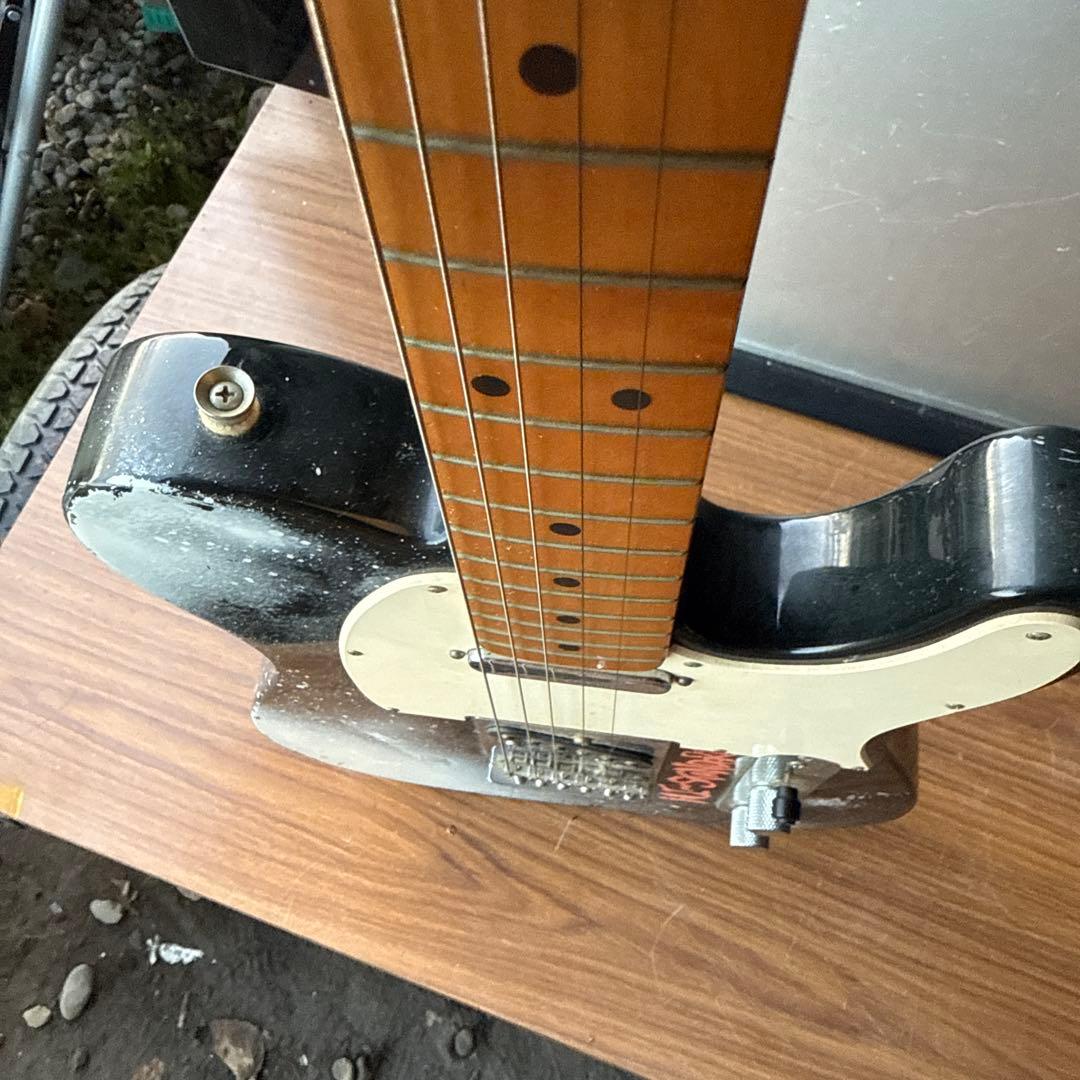 Fender Telecaster Standard ブラック・スプラッター