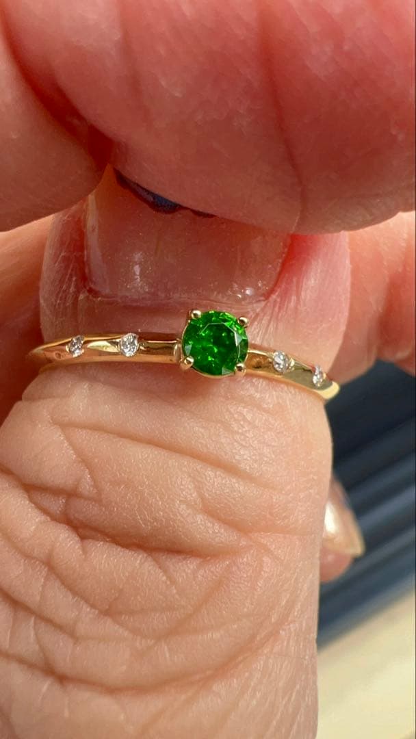 ホーステール入り デマントイドガーネット リング k18 YG 11号