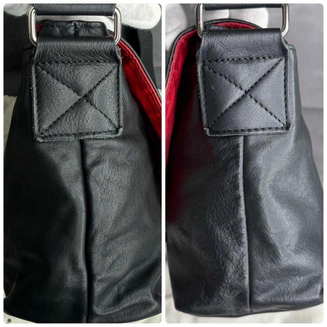 Vivienne Westwood ヴィヴィアン ショルダーバッグ オーブロゴ