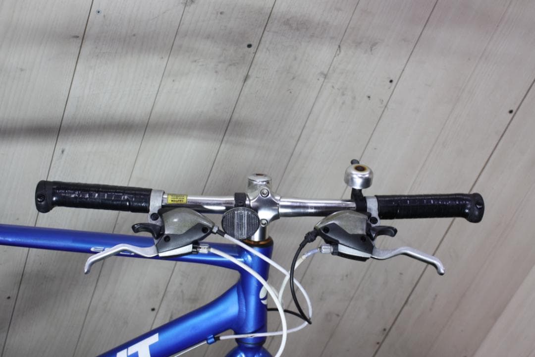 GIANT ESCAPE R3 700C アルミ 24速 470mm青色クロス