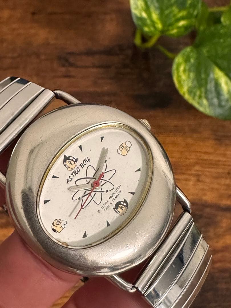 希少 レトロ 鉄腕アトム 腕時計 - メルカリ