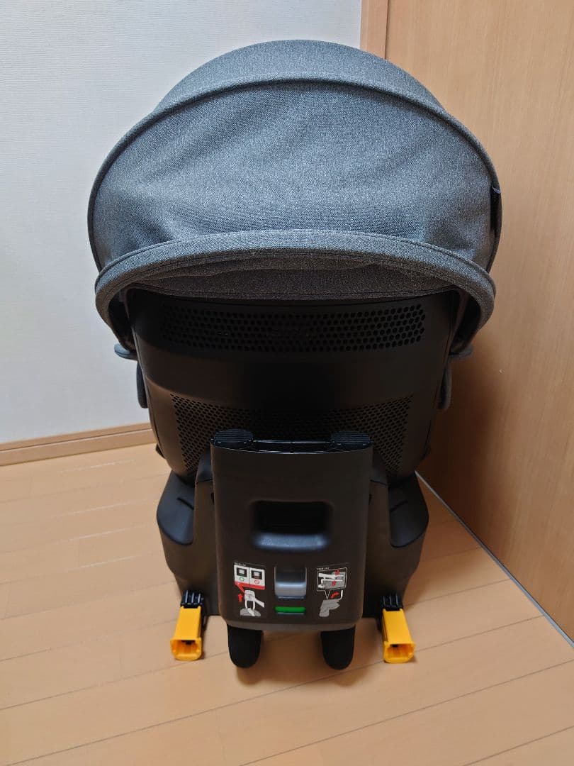 カーメイト エールベベ・クルット4i プレミアムⅢ（品番：871） グレー