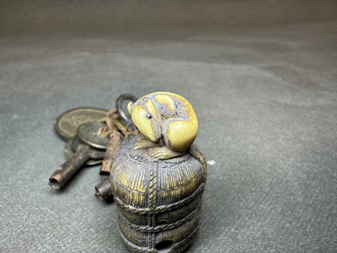 極上根付天然素材アンティーク和彫置物骨董飾り物古美術品