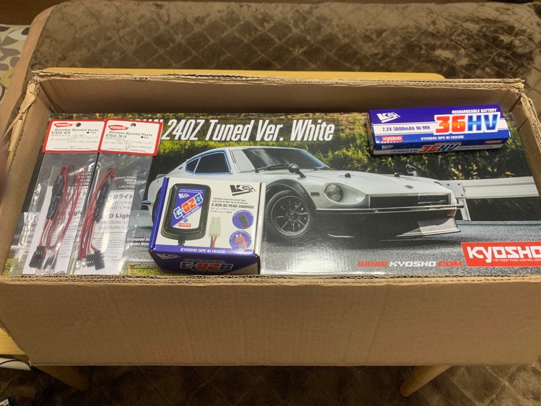 京商1/10 フェーザーMk2 ダットサン 240Z チューンド ホワイト 京商 1/10 EP 4WD フェーザーMk2 FZ02 1971 ダットサン 240Z