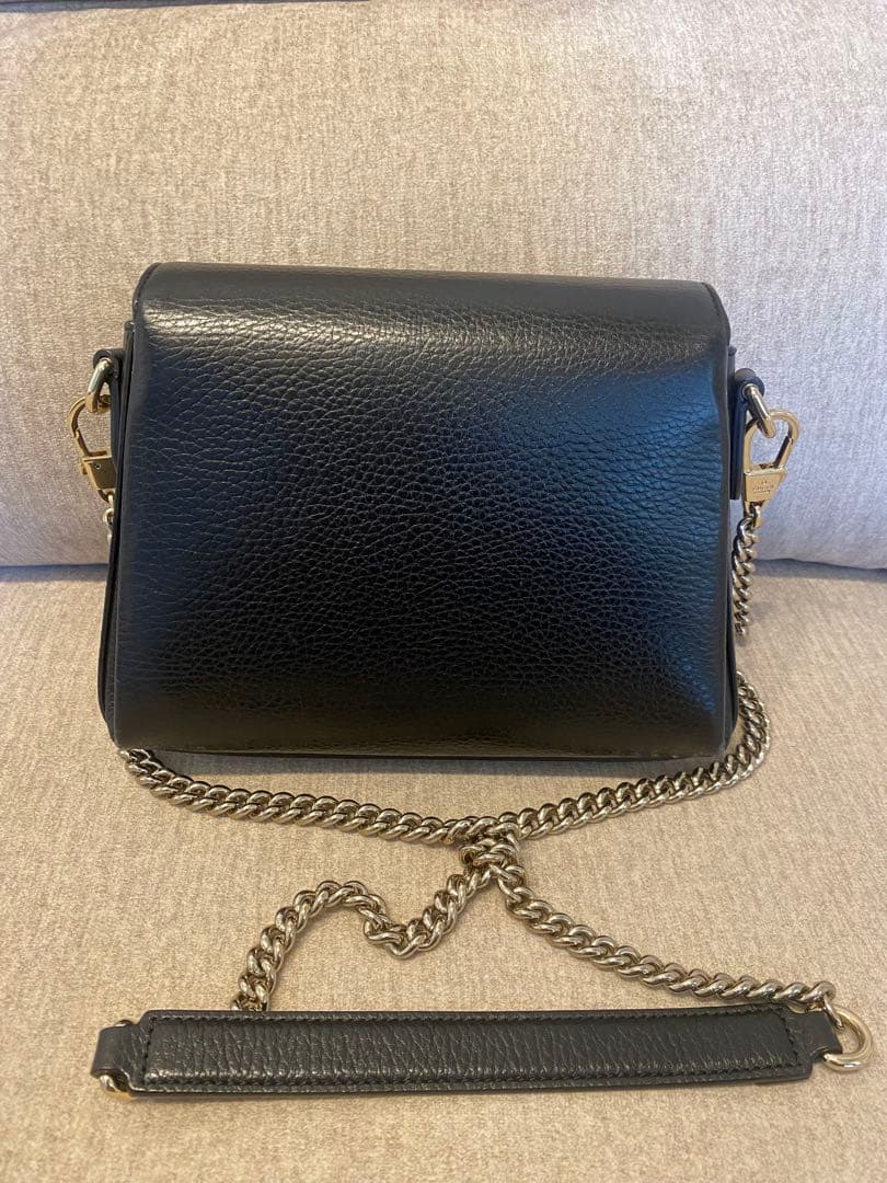 Gucci ブラックレザー ショルダーバッグ