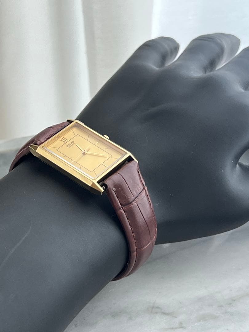 【電池交換済み】SEIKO セイコー　スクエア　シャリオ　ゴールド　ニッケル