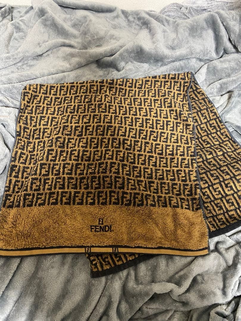 FENDI バスタオル ベージュ ネイビー FENDI (フェンディ) タオルセット バスタオル1枚・フェイスタオル1枚