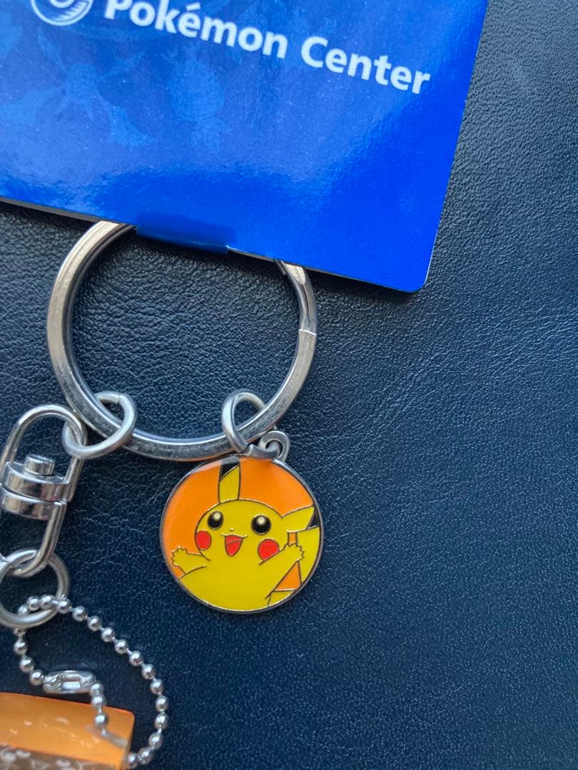 【超希少】 ポケモンセンター　2005年 ピカチュウ　キューブ型　キーホルダー