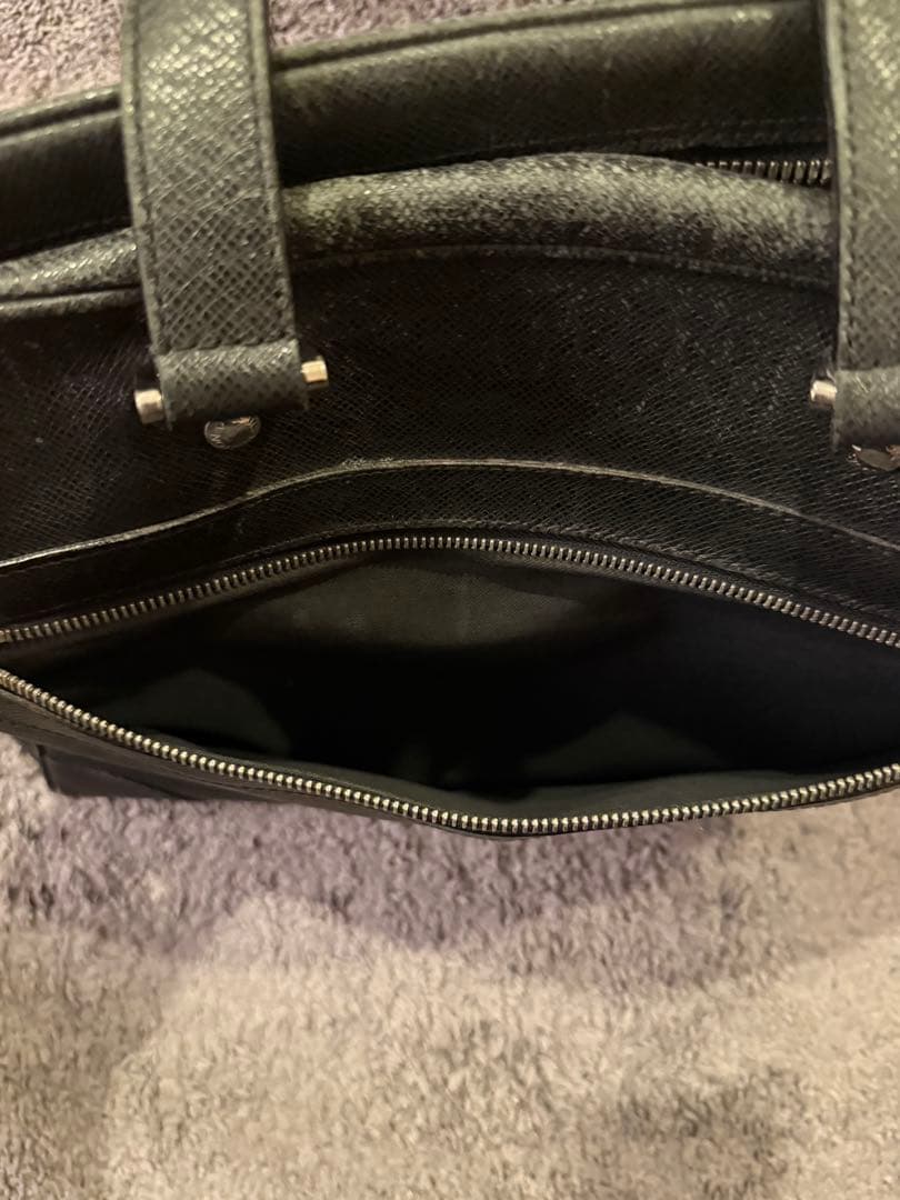 LOUIS VUITTON ルイヴィトン イゴール ビジネス バッグ タイガ