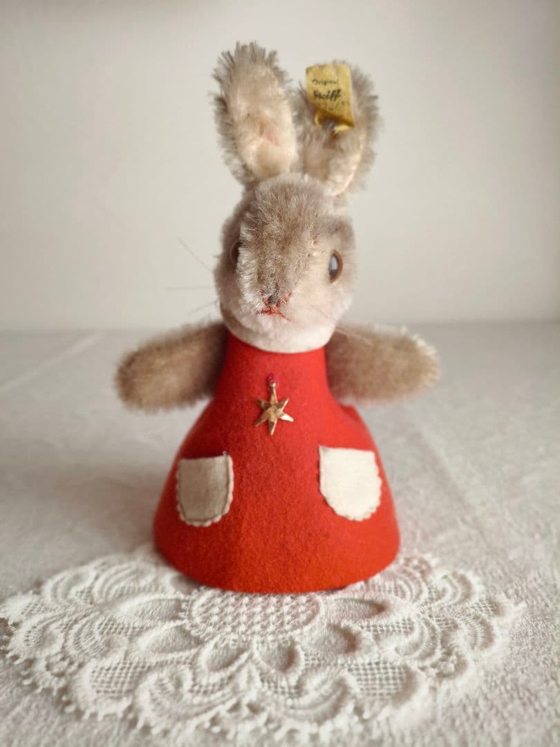 * vintage steiff ❀ * 赤いワンピースの ウサちゃん