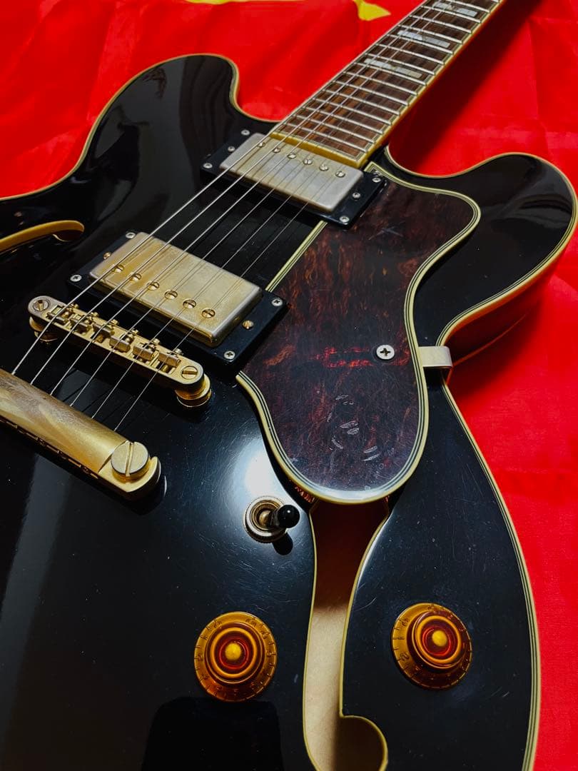 Epiphone Sheraton IIブラック セミホロウギター