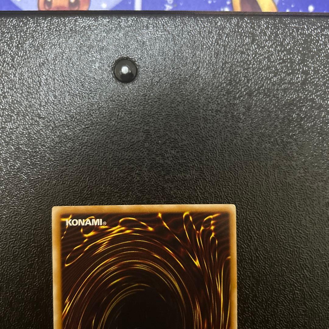 遊戯王カード　サウザンドアイズサクリファイス　レリーフレア