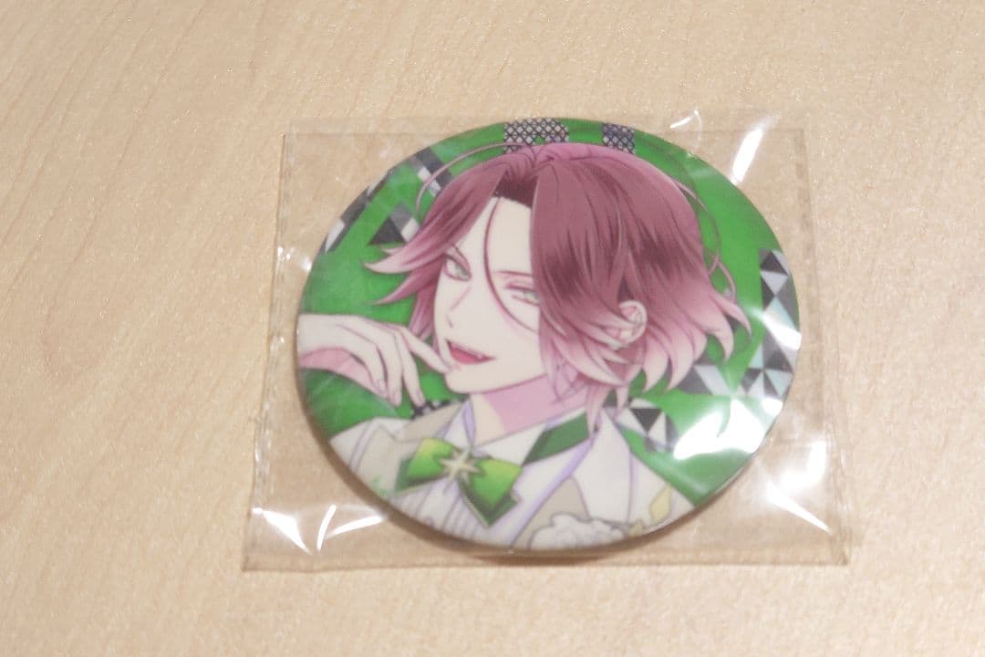 ディアラバ 逆巻ライト 缶バッジ - メルカリ