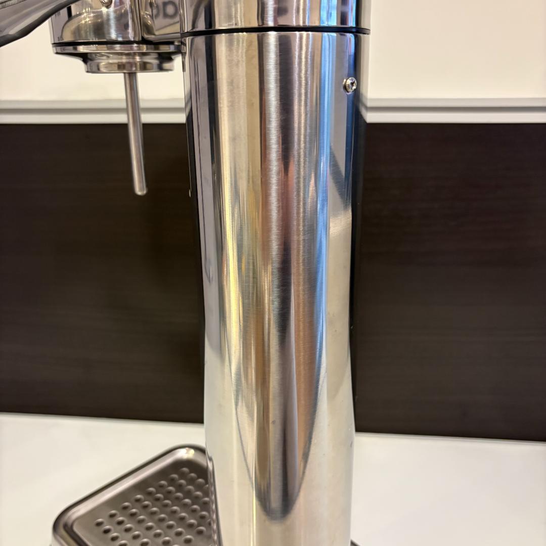 【aarke　美品】　新品ガス・新品ボトル付き　(アールケ 炭酸水メーカー )