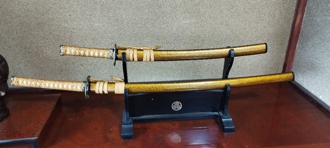 金色鞘の模造刀 2本セット