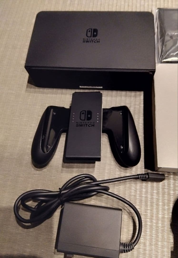 【美品】Nintendo Switch 有機elモデル　ニンテンドースイッチ