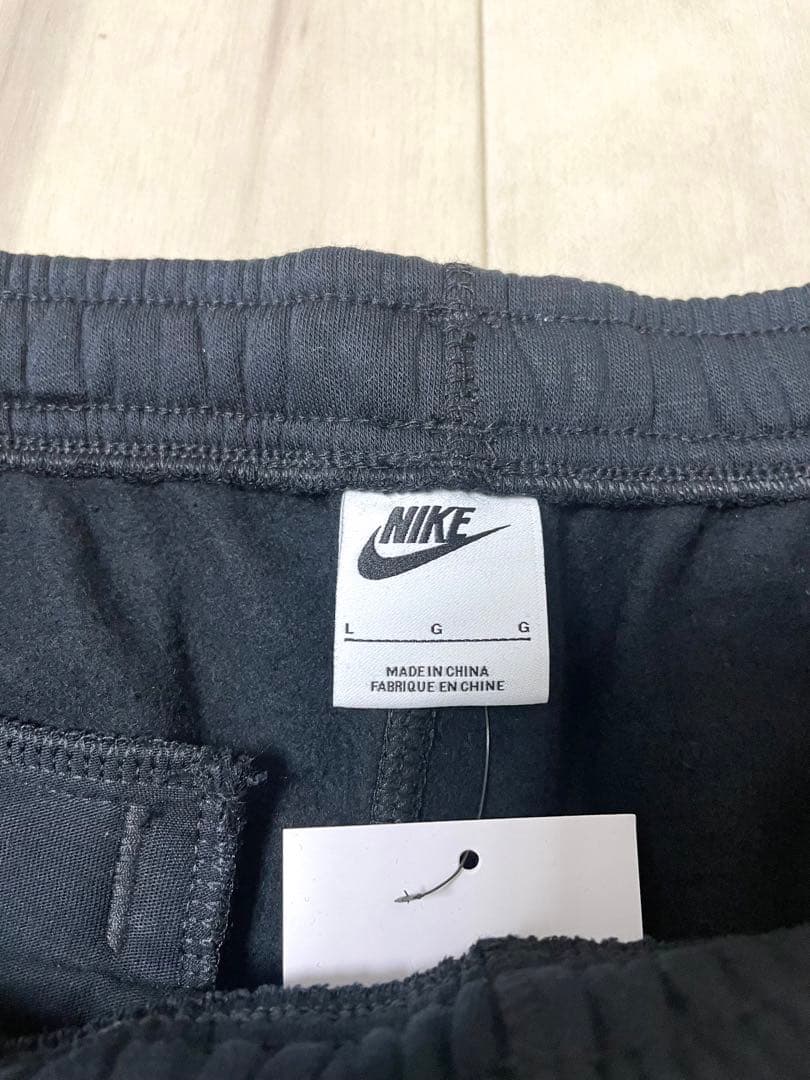 【新品未使用】NIKE上下セットアップ ロゴ ボア ブラック/Lサイズ