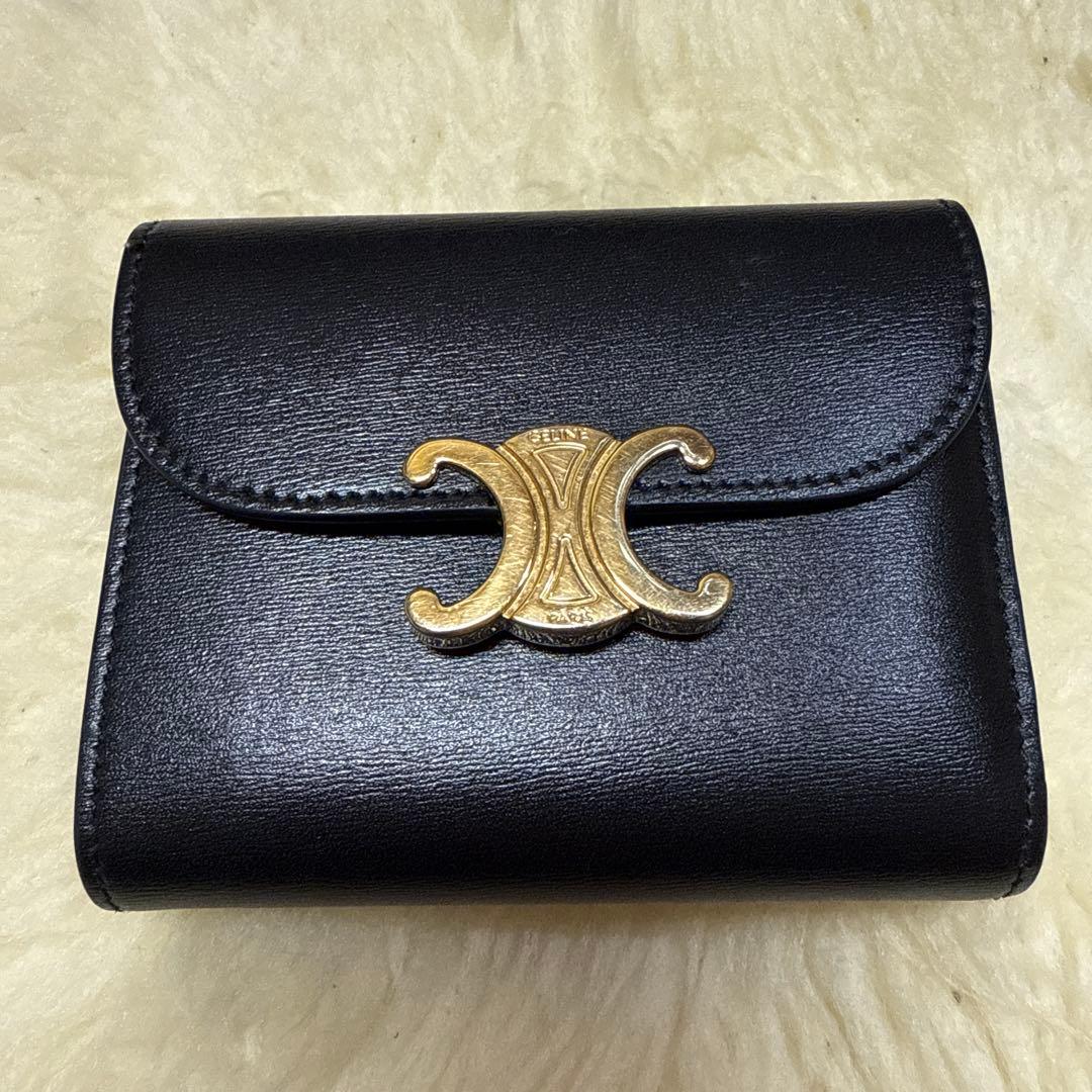 セリーヌ三つ折り財布