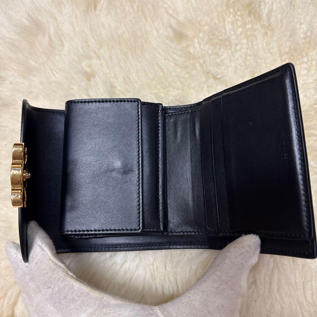 セリーヌ三つ折り財布