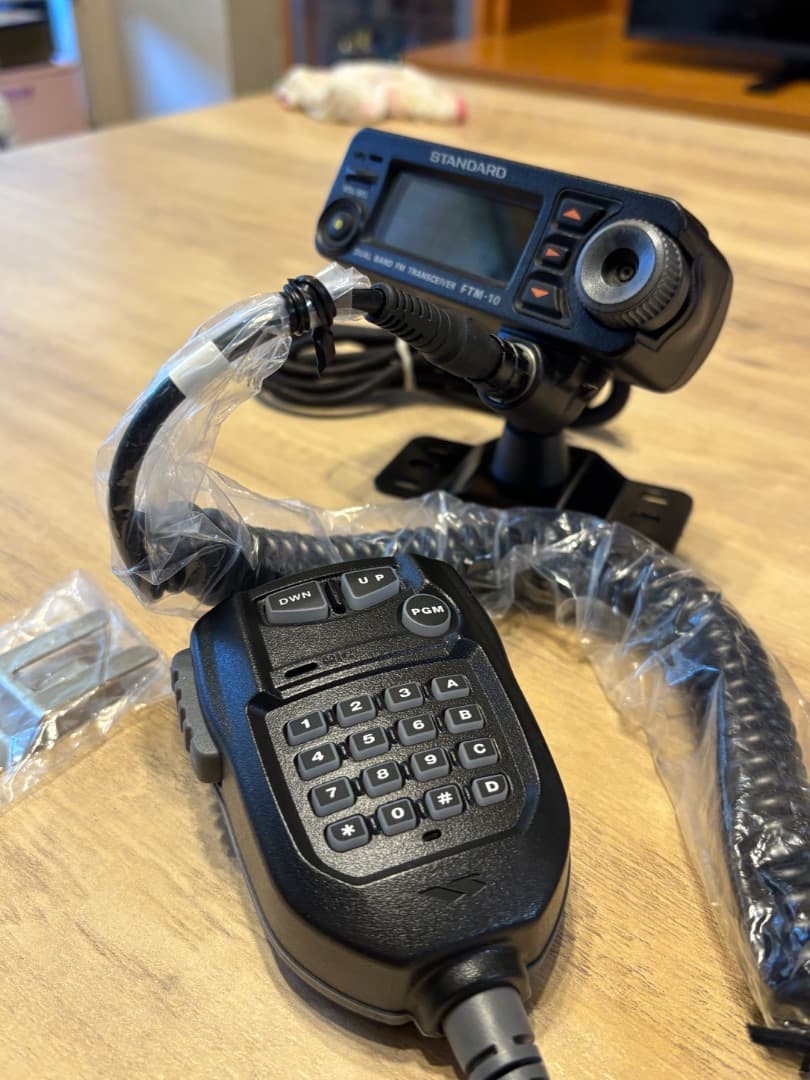 FTM-10S バイク用アマチュア無線機