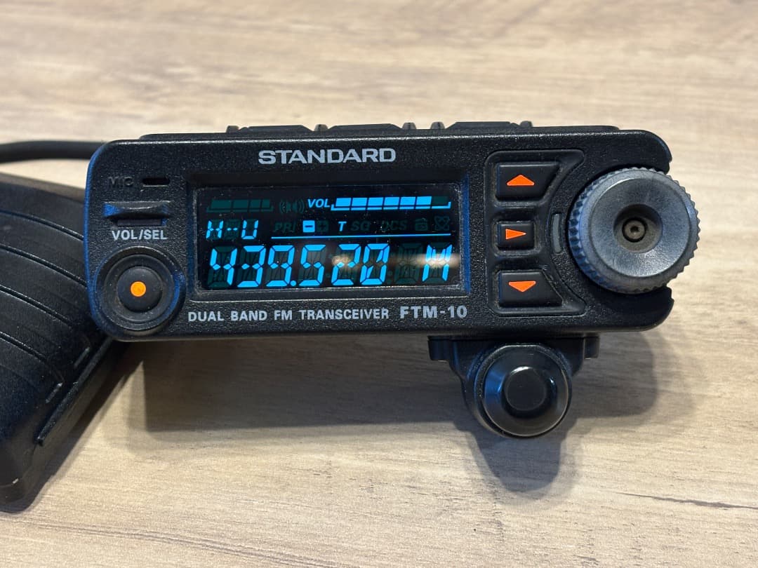 YAESU バイク用無線機 商品情報 - FTM-10/H FTM-10S／八重洲無線株式会社
