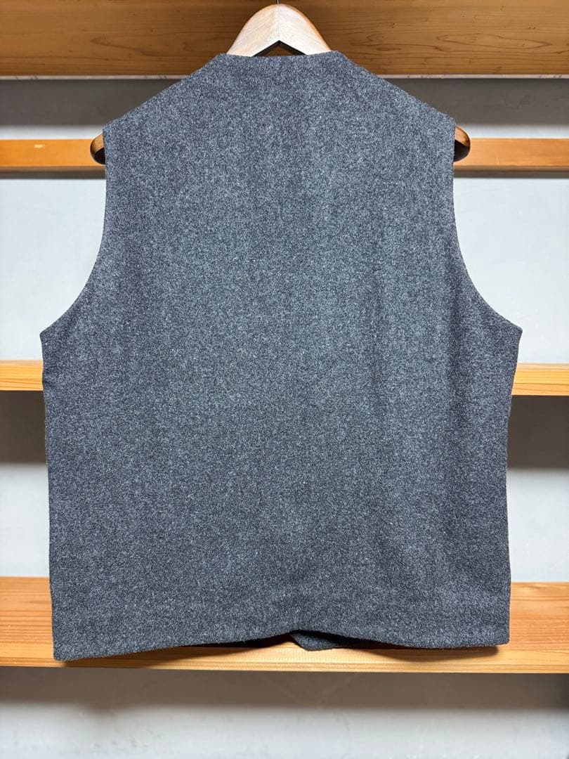 nestrobe CONFECT ウールモッサー クルーネックベスト