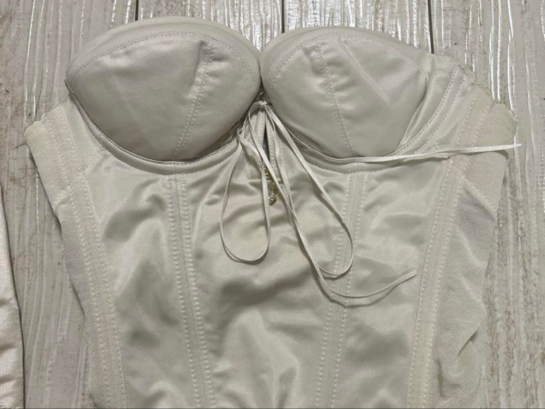 BRIDAL BEAUTE バックレスビスチェC65ガードル　ブライダルインナー