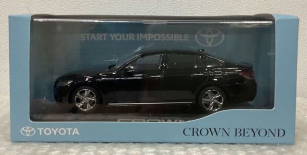 1/30 トヨタ クラウン RS Advance 2.0Lターボ 黒　　8/14
