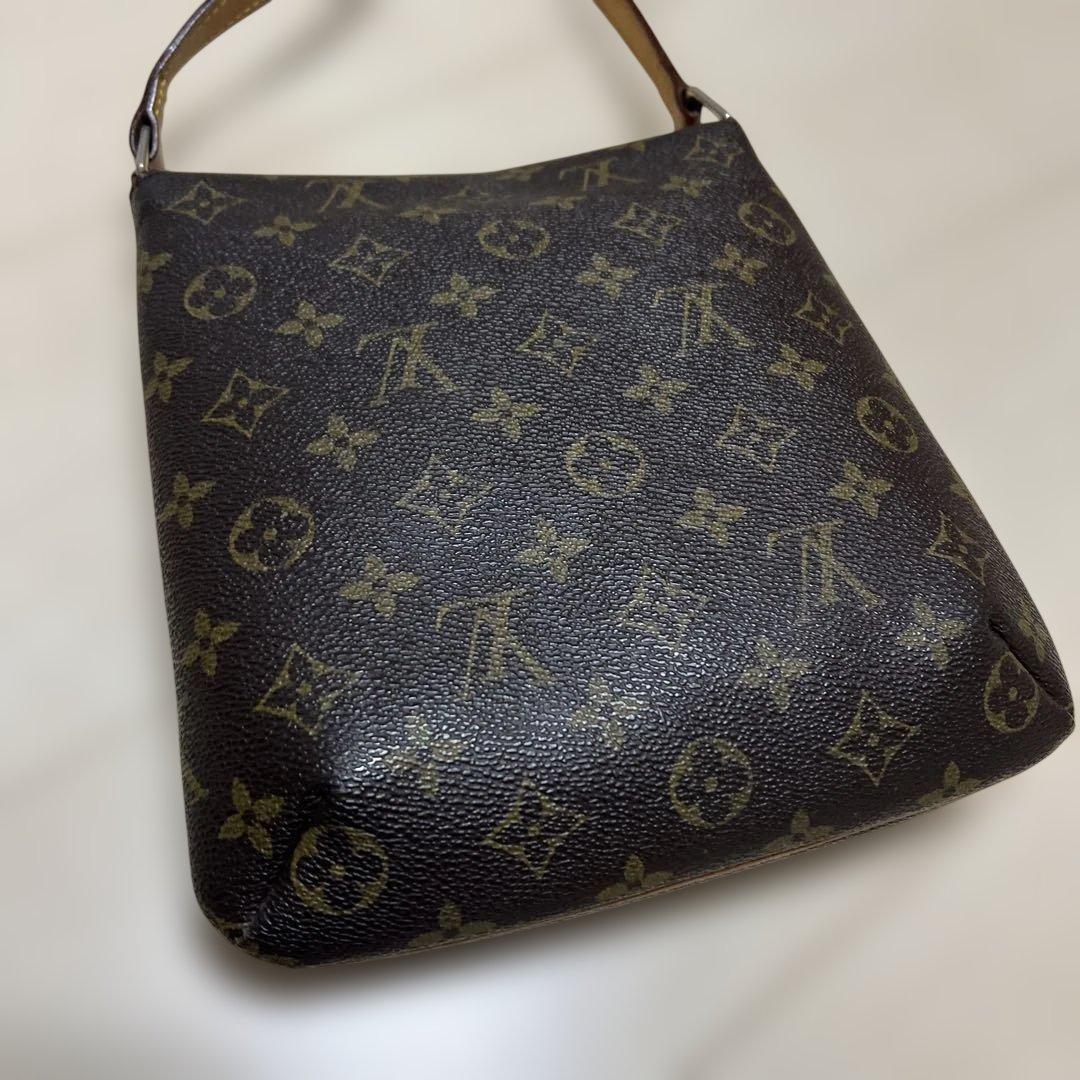 モノグラム柄　ノベルティ　　ショルダーバッグ