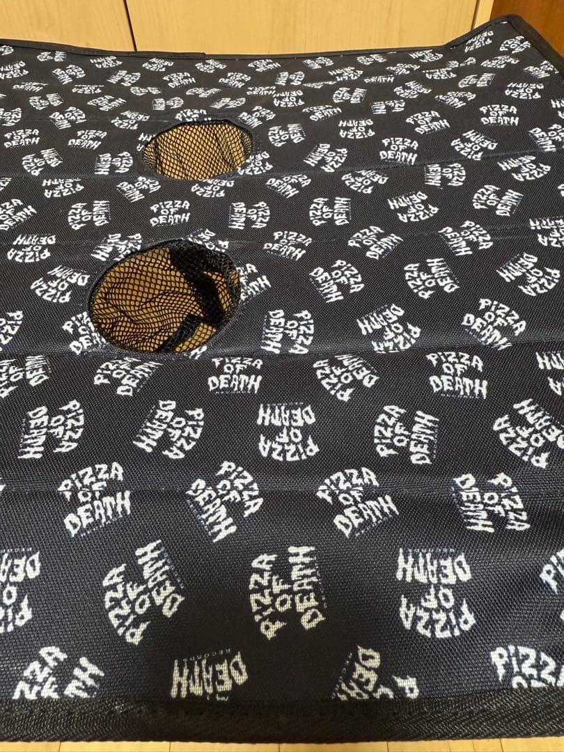 PIZZA OF DEATH 折りたたみテーブル Amazon.co.jp: Feasto 屋外用