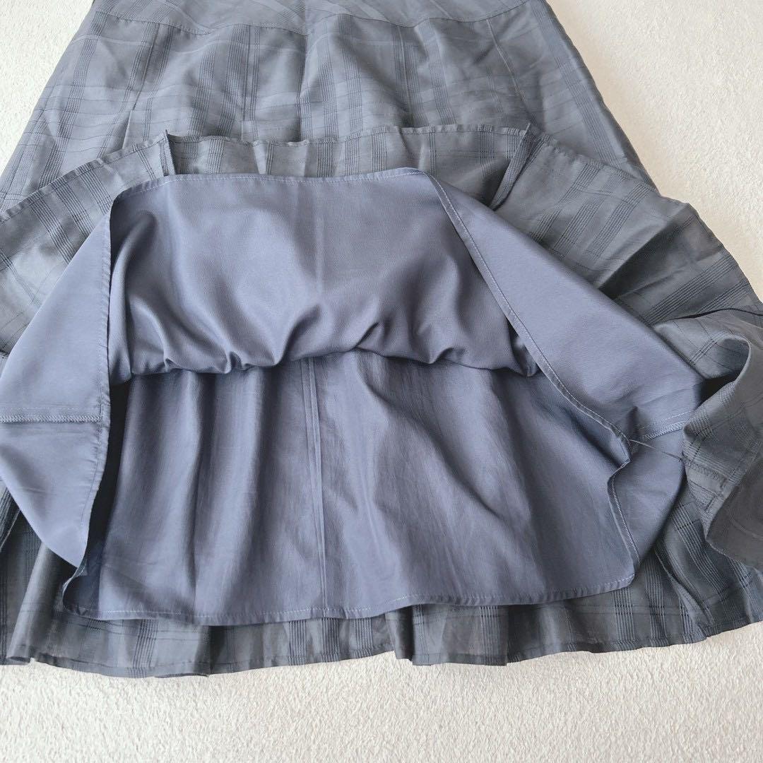 美品✨　BURBERRY LONDON　スカート　メガチェック　シルク　黒　44