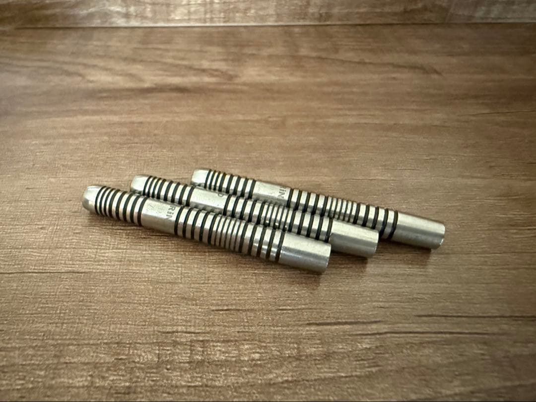 松吉輝宗LAZYＳダーツ限定モデル