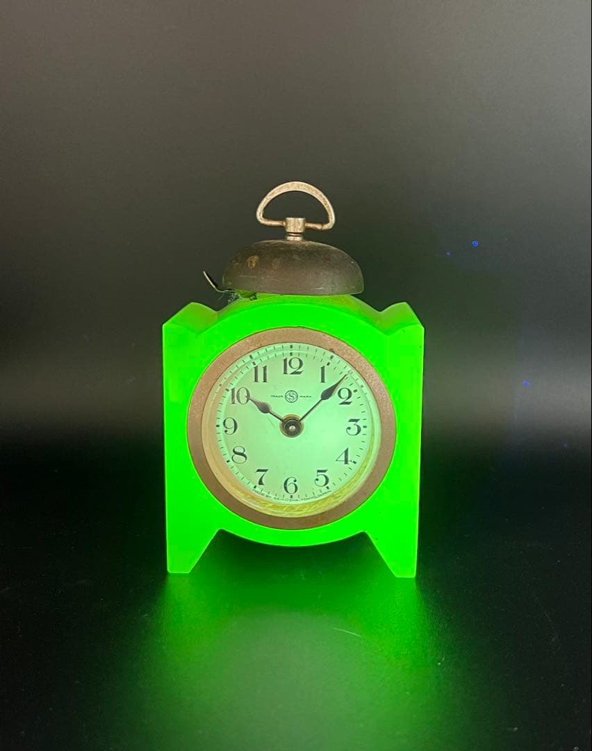 ウランガラス 精工舎 目覚まし時計 置時計 SEIKOSHA 和ガラス レトロ