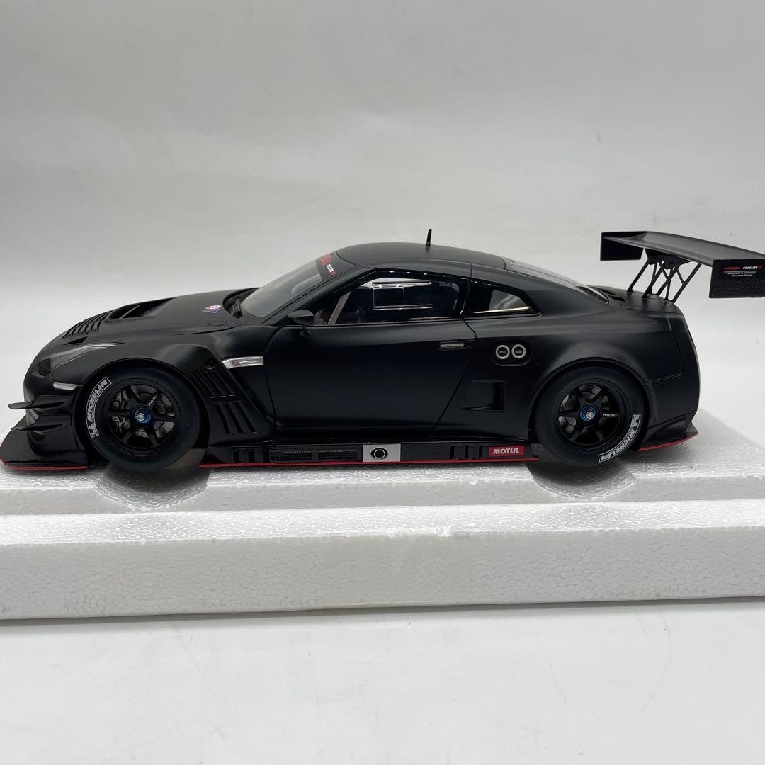 【箱付き美品】AUTOart NISSAN GT-R NISMO GT3