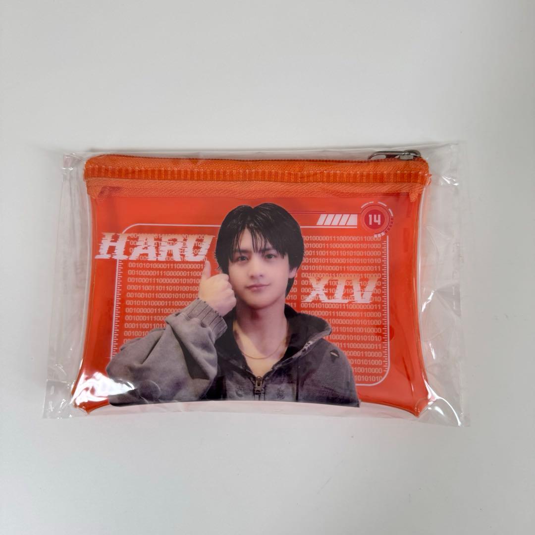 超特急 ハル REAL? アクリルポーチ - メルカリ