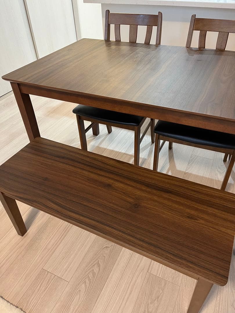 【引取】ダイニングテーブルセット　４人掛け　テーブル1台、チェア2脚、ベンチ